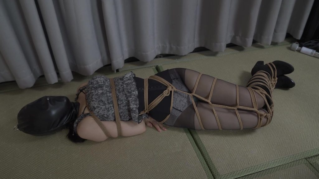 图片[3]-【象人工作室】小0-K9，长靴M开腿，贴身玩具，蛇缚，直系头套！ - 视频-5元站-视频-5元站